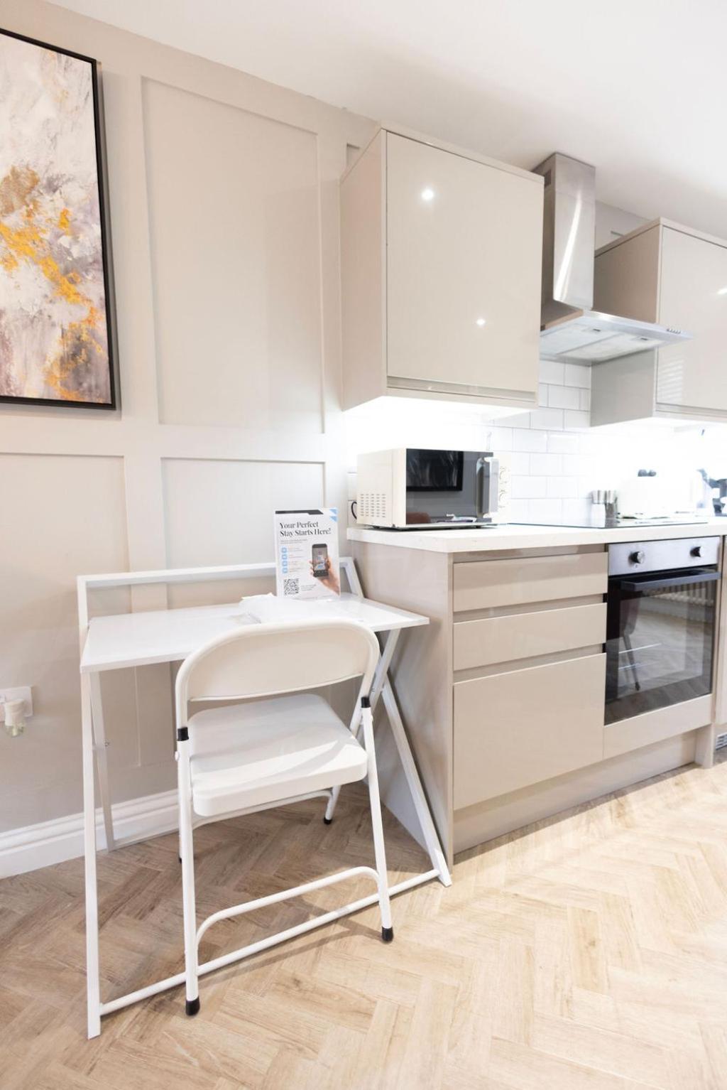 Harper Luxe Serviced Apartments Dunstable Exterior photo
