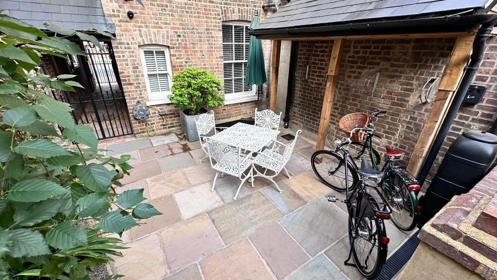 Harper Luxe Serviced Apartments Dunstable Exterior photo