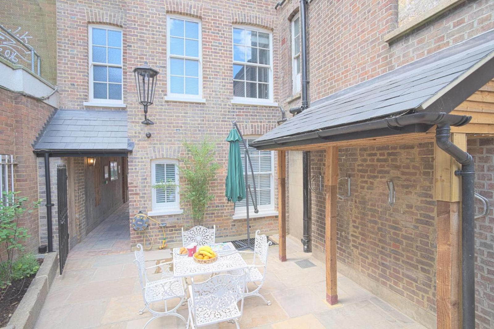 Harper Luxe Serviced Apartments Dunstable Exterior photo